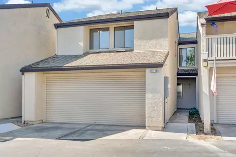 1111 Cedar Creek Dr #25, Modesto, CA 95355