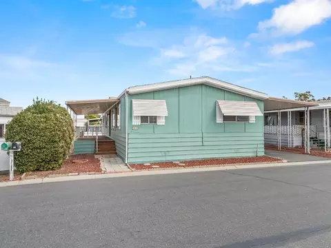 860 E Grangeville #SPC 85, Hanford, CA 93230