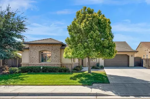 5911 W Donner Ave, Fresno, CA 93722