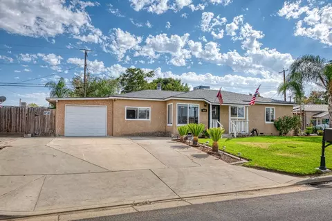 5684 E Ashlan Ave, Fresno, CA 93727