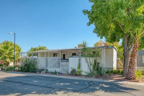 7676 N Fresno St #86, Fresno, CA 93720