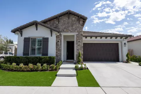 1757 N Redington Ave, Clovis, CA 93619