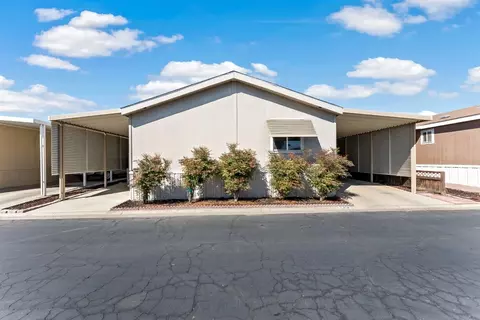 2575 S Willow Ave #135, Fresno, CA 93725