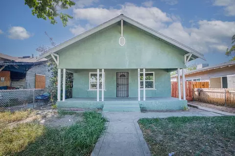 1045 N Roosevelt Ave, Fresno, CA 93728