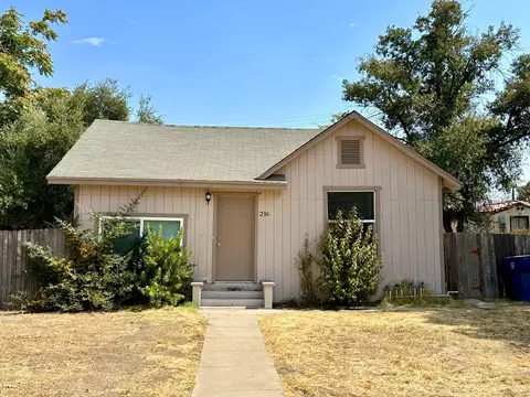 216 N N St, Tulare, CA 93274