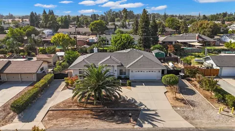 36834 Berkshire Dr, Madera, CA 93636 photo 1