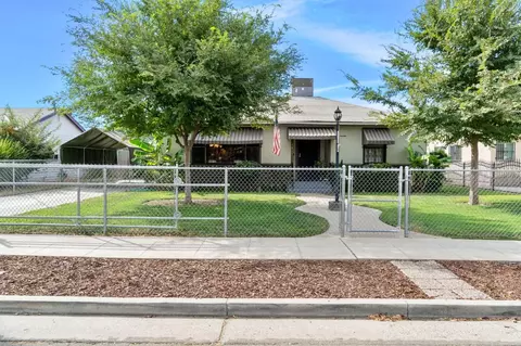 4824 E Mckenzie Ave, Fresno, CA 93727