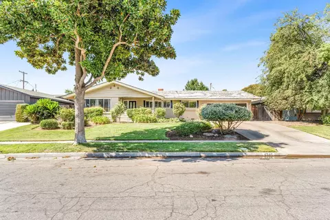 4745 N Ila Ave, Fresno, CA 93705