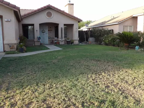 157 Lindquist, Kingsburg, CA 93631