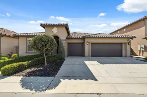7323 W Portals Ave, Fresno, CA 93723