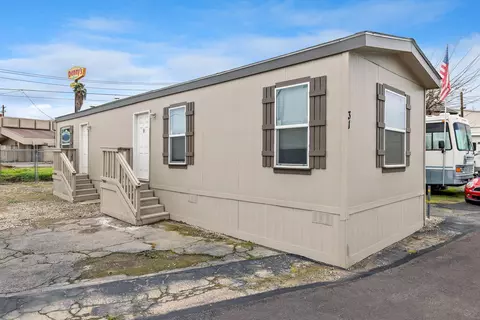 1719 W Olive Ave W #31, Fresno, CA 93728