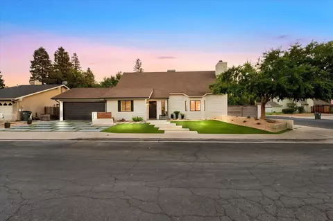 2236 Sample, Clovis, CA 93611