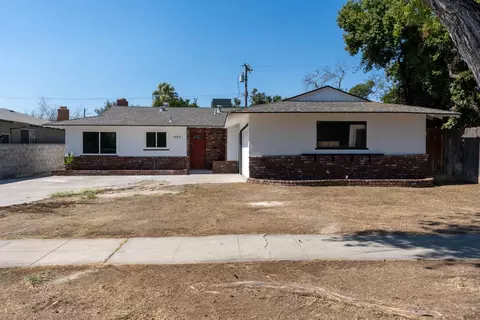 3985 N Seventh St, Fresno, CA 93726