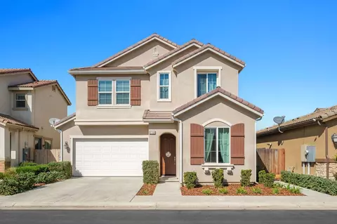 6168 W Dupont Dr, Fresno, CA 93722
