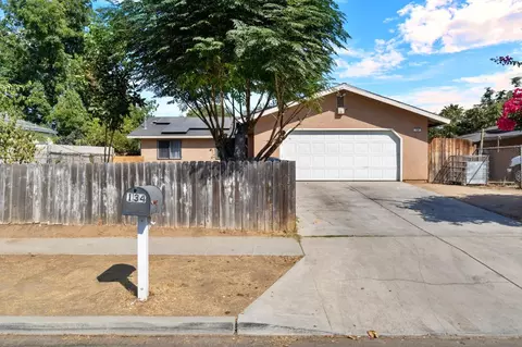 134 W Lorena Ave, Fresno, CA 93706