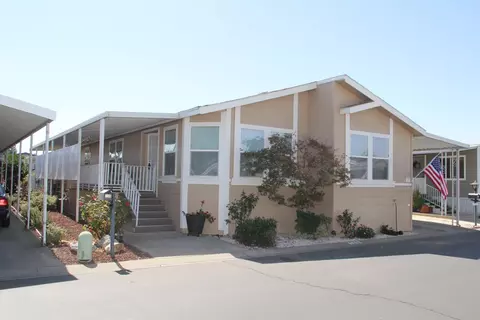 1001 Sylmar St #149, Clovis, CA 93612