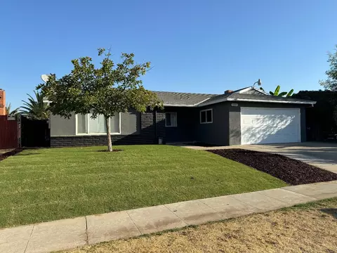 4687 E Belgravia Ave, Fresno, CA 93725