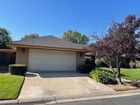 1067 W Sierra Ave, Fresno, CA 93711