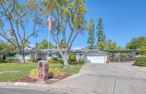 1622 W Ellery Way, Fresno, CA 93711