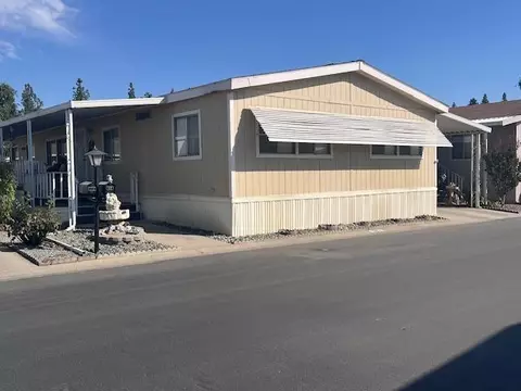 1001 Sylmar #123, Clovis, CA 93612