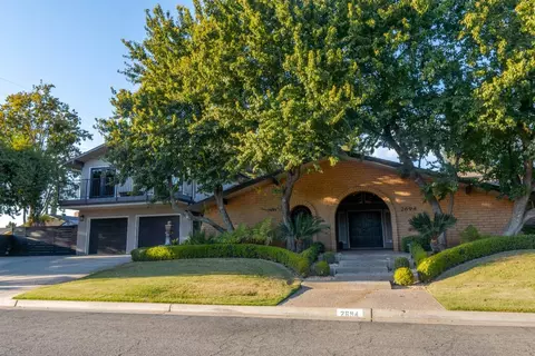2694 W Calimyrna Ave, Fresno, CA 93711