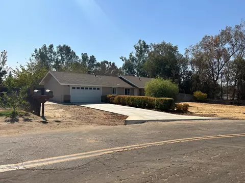 25410 Dawnridge Dr, Madera, CA 93638