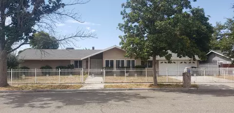 2568 S Harrison Ave, Fresno, CA 93706