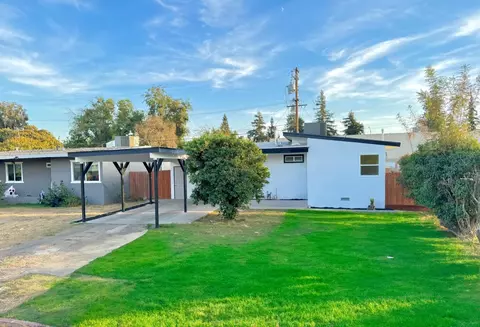 1207 W Lansing Way, Fresno, CA 93705