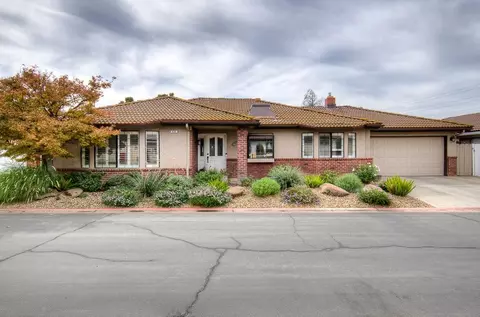 835 E Goshen Ave, Fresno, CA 93720