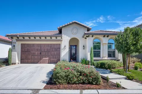 2810 Cypress Ave, Fresno, CA 93727