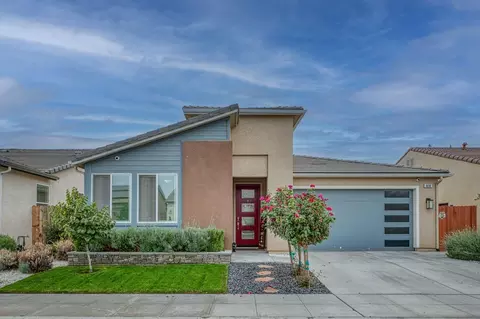 4098 Buckingham, Clovis, CA 93619