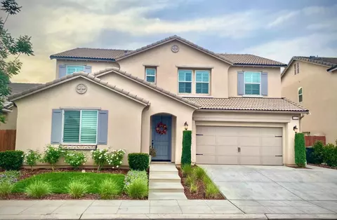 1116 Carmelita Ave, Clovis, CA 93619