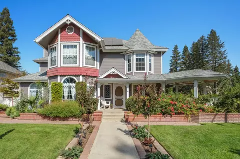 1468 W Flora Ave, Reedley, CA 93654