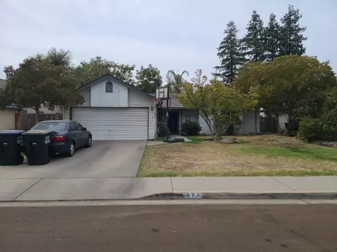 827 N Noyes Ct, Visalia, CA 93291