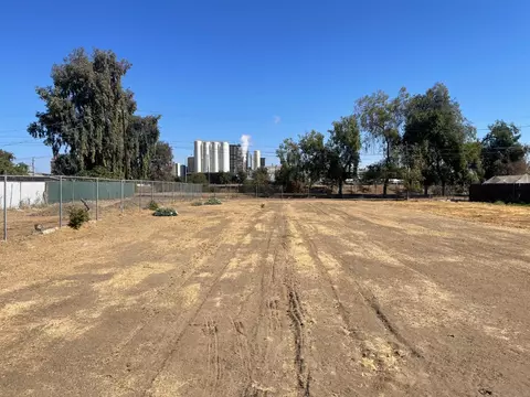 736 C St, Fresno, CA 93706