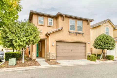 3613 Elevations Way, Clovis, CA 93619