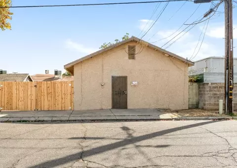 1330 N Abby St, Fresno, CA 93703