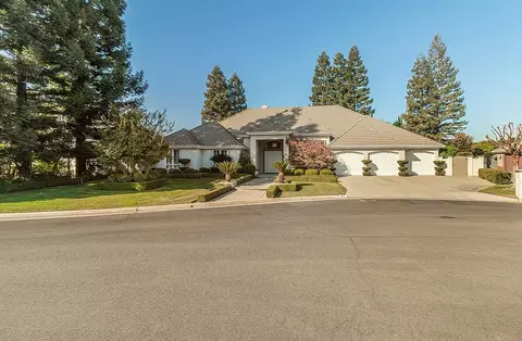 7125 N Forkner Ave, Fresno, CA 93711