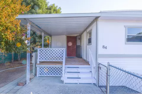 7676 Fresno St #84, Fresno, CA 93720