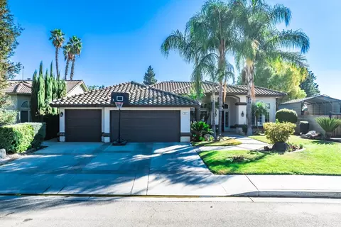 915 Trabon Way, Madera, CA 93637