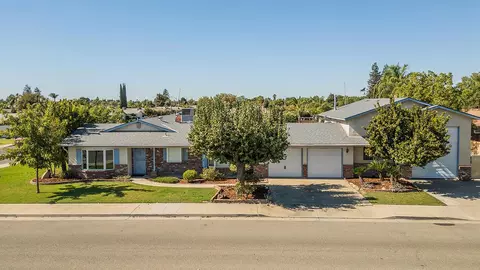 3745 Wright St, Selma, CA 93662
