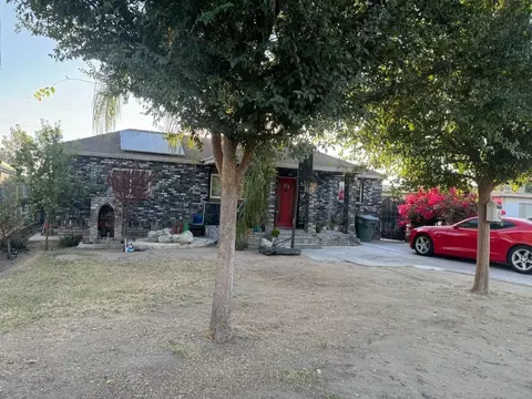 144 Dover Pl, Delano, CA 93215