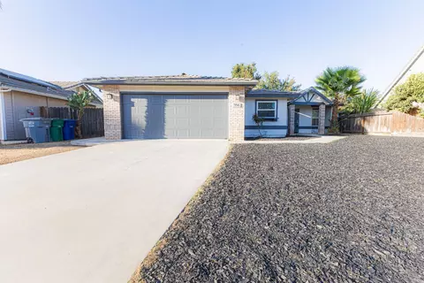 396 Sycamore Ave, Reedley, CA 93654