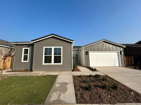 2219 N Argyle Ave #73, Clovis, CA 93619