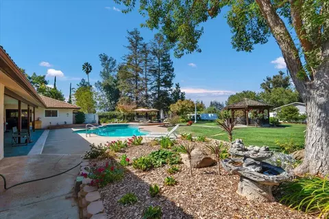 41071 Adobe Way, Madera, CA 93636