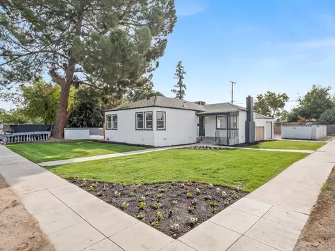 1447 W Cortland Ave, Fresno, CA 93705