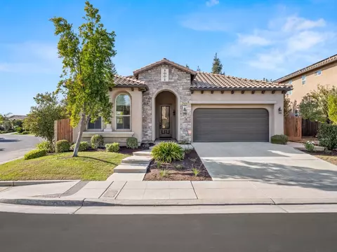 11371 N Via Montessori Dr, Fresno, CA 93730