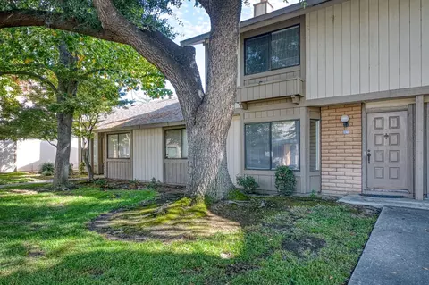 4757 N Woodrow Ave #132, Fresno, CA 93726