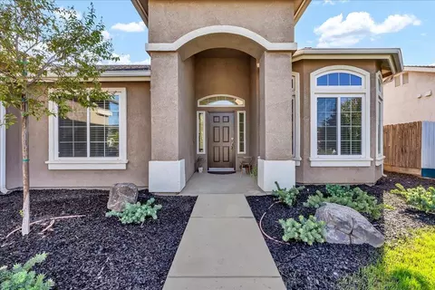 3034 N Filbert Ave, Fresno, CA 93727