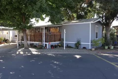 9360 N Blackstone Ave #252, Fresno, CA 93720